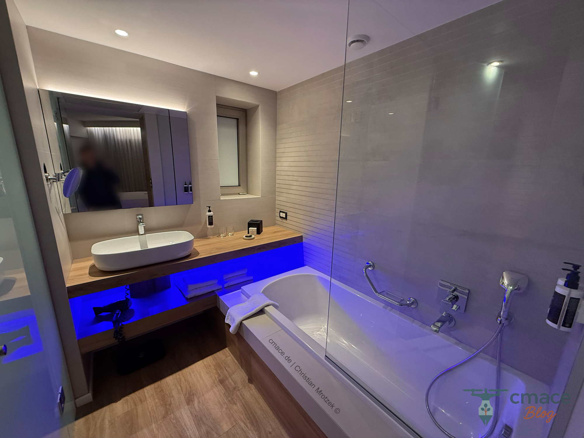 Euphoria Resort - Family Suite mit Meerblick