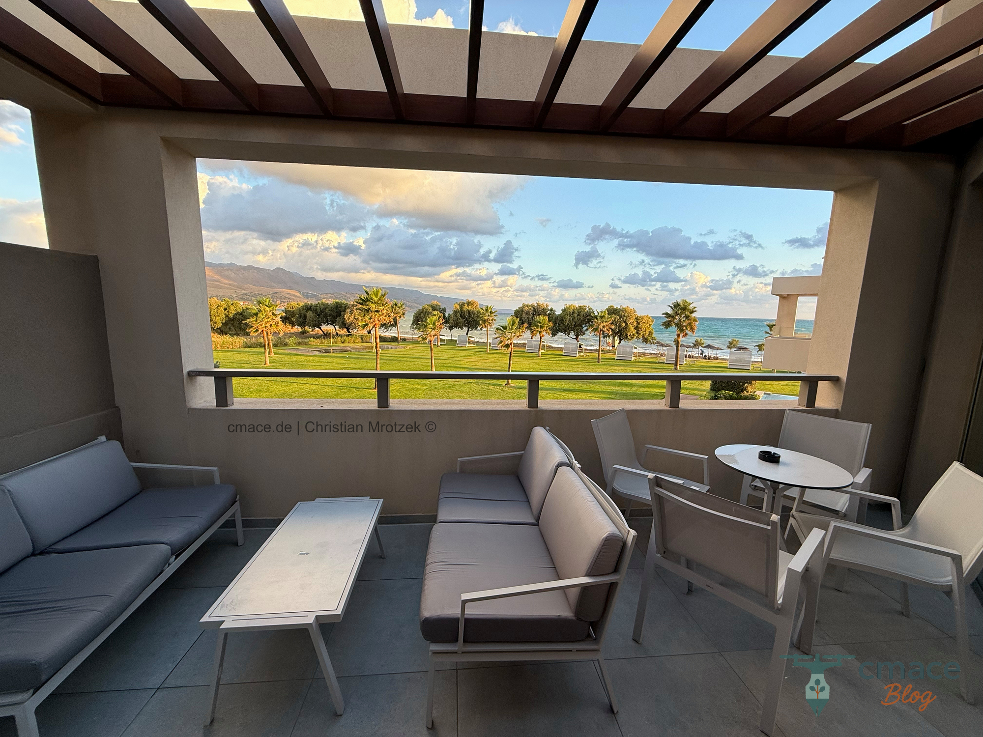 Euphoria Resort - Family Suite mit Meerblick