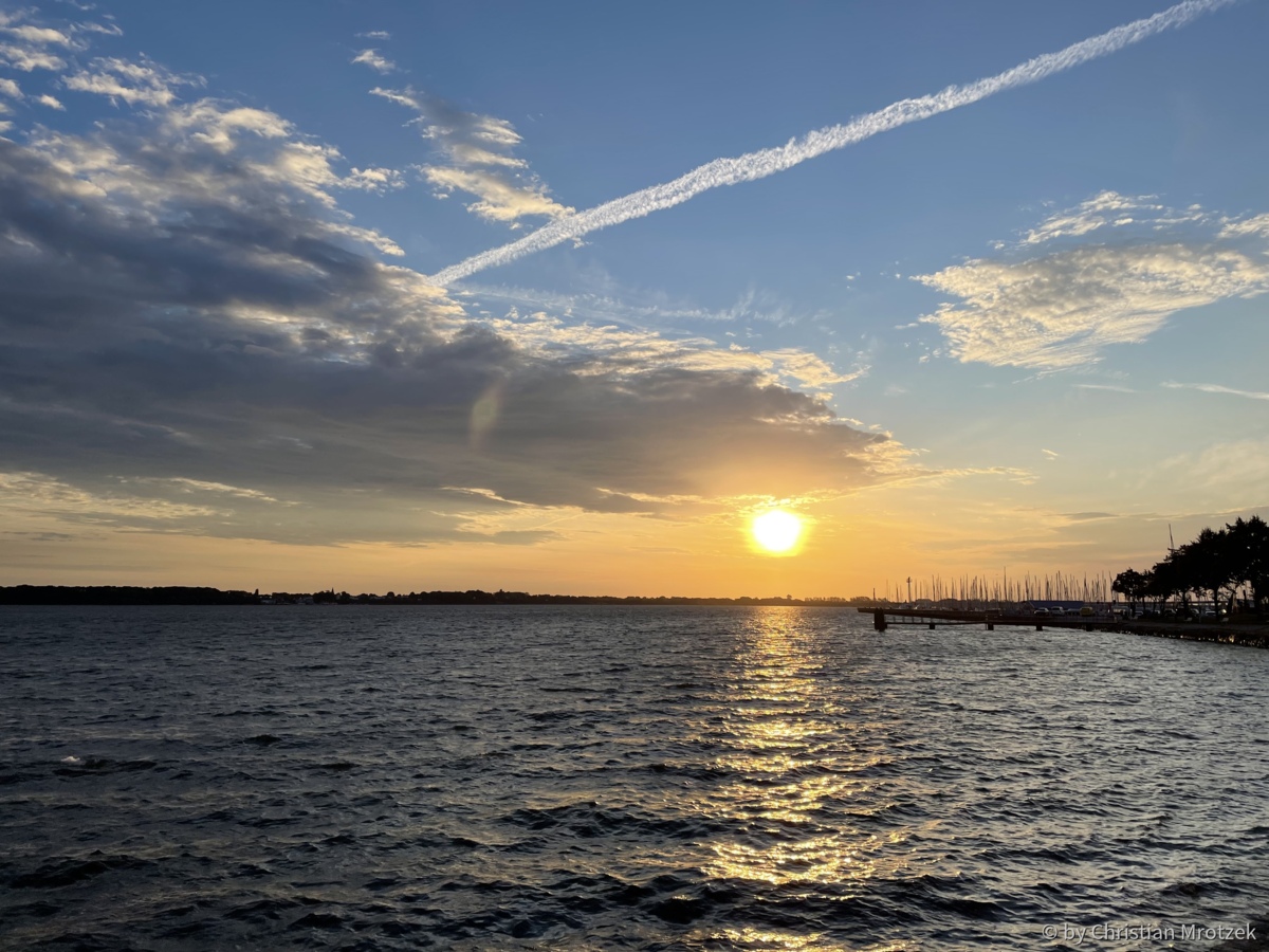 Sonnenaufgang am 08.09.2022 über dem Strelasund