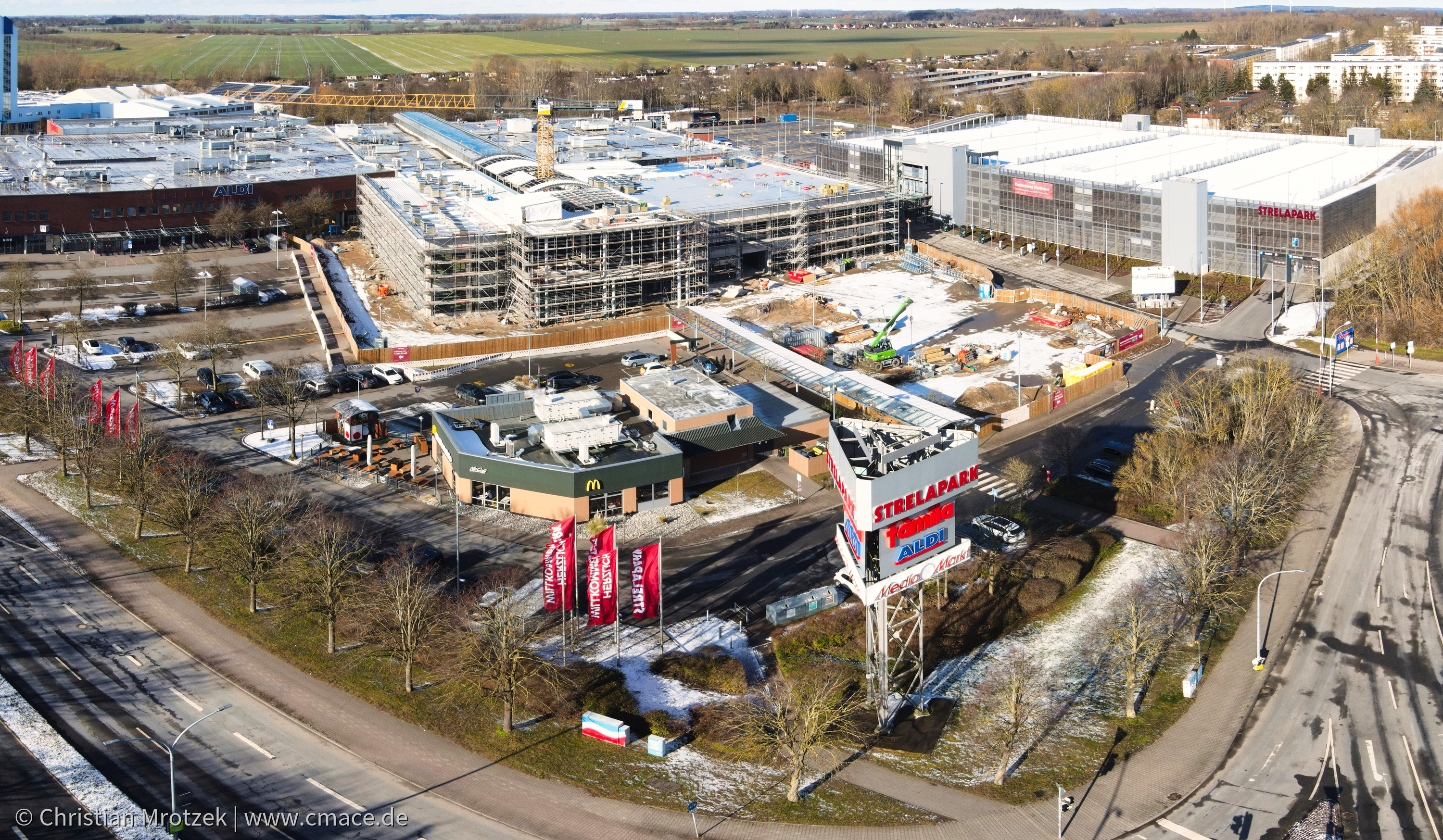 Strelapark Stralsund im Wandel: Luftaufnahme der Erweiterungsarbeiten im Februar 2025