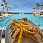 Club Sandwich am Pool