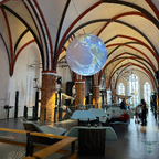 Der leuchtende Globus – Herzstück der modernen Ausstellung