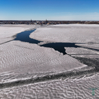Stralsund vom Himmel: Eisschollen und die offene Schifffahrt