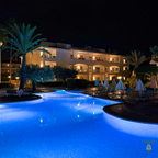 Poolbeleuchtung bei Nacht