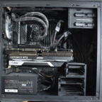 PC Gehäuse mit RTX 4080 verbaut