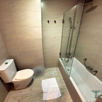 Badezimmer im Hotelzimmer