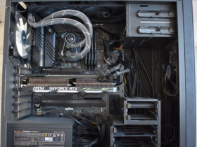 PC Gehäuse mit RTX 2080 verbaut