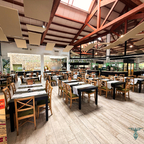 Hauptrestaurant mit Themenabenden