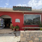 Außenansicht und Eingang von Reptisland auf Kreta